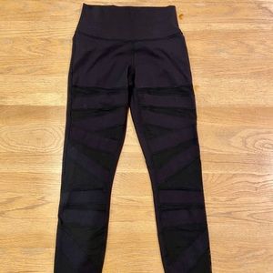 Lululemon High Times Crop *Tech Mesh